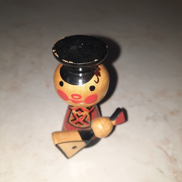 Vintage Musician Figurine Miniature Wood Trinket - Picture 2 of 9